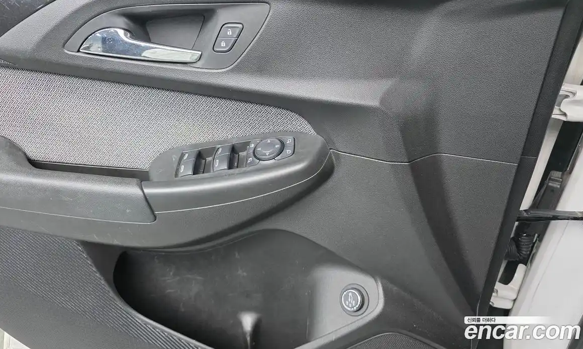 Chevrolet TrailBlazer 2021 1.3 Автомат в Москве № 218034, фото 16