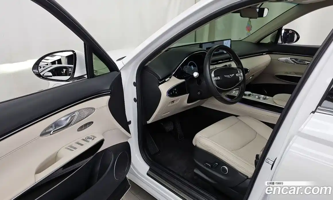 Genesis GV70 2024 2.5 Автомат в Москве № 21934, фото 13