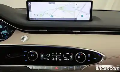 Genesis GV70 2024 2.5 Автомат в Москве № 21934, миниатюра 2