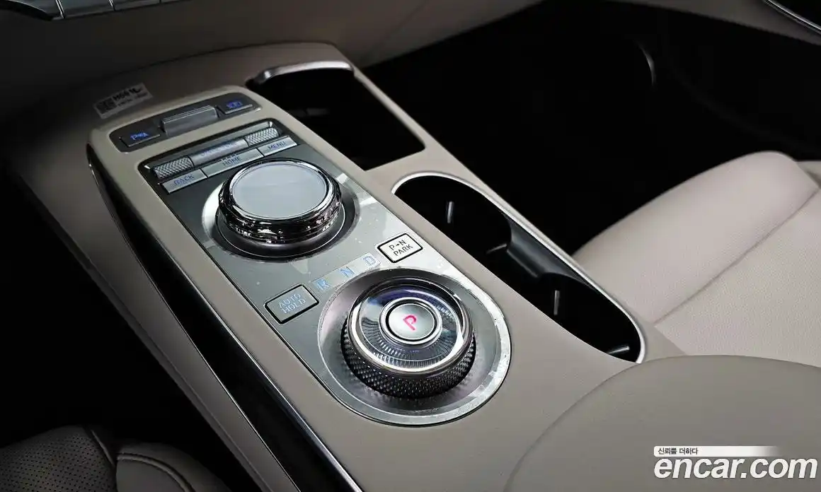 Genesis GV70 2024 2.5 Автомат в Москве № 21934, фото 7