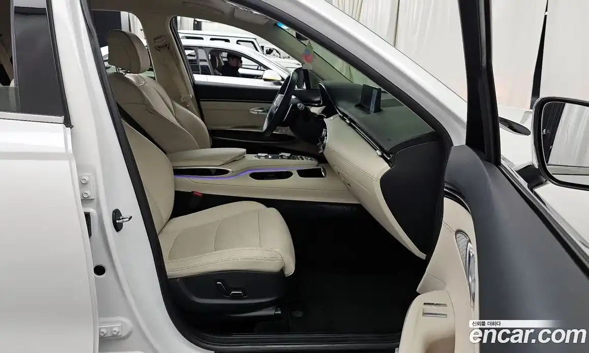 Genesis GV70 2024 2.5 Автомат в Москве № 21934, фото 8