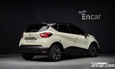 Renault QM3 2015 1.5 Автомат в Москве № 222865, миниатюра 12