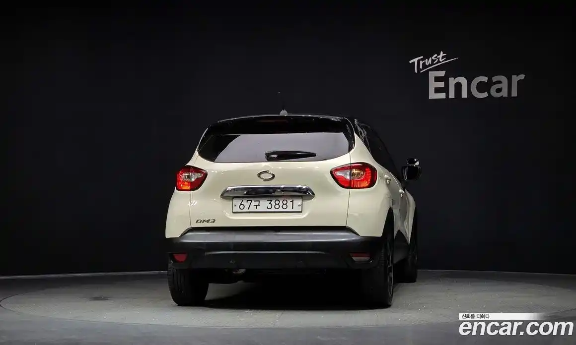 Renault QM3 2015 1.5 Автомат в Москве № 222865, фото 15