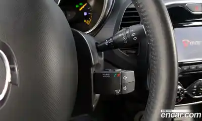 Renault QM3 2015 1.5 Автомат в Москве № 222865, миниатюра 3