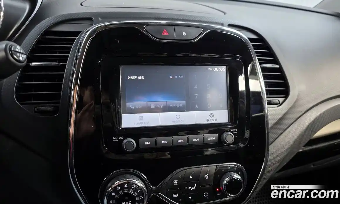 Renault QM3 2015 1.5 Автомат в Москве № 222865, фото 5