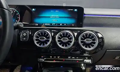 Mercedes-Benz A-Class 2021 2.0 Автомат в Москве № 222939, миниатюра 7