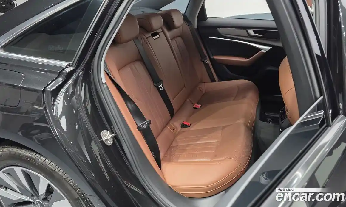 Audi A6 2021 2.0 Автомат в Москве № 224000, фото 15