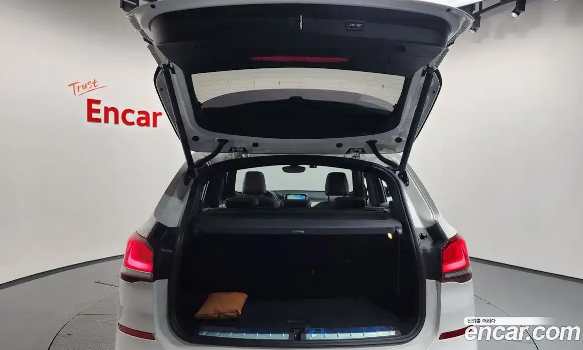 BMW X1 2022 2.0 Автомат в Москве № 228920, фото 9