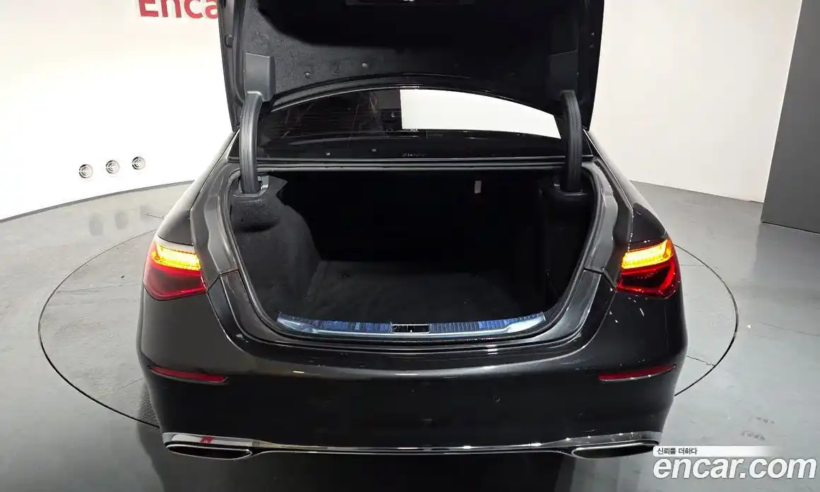 Mercedes-Benz S-Class 2023 3.0 Автомат в Москве № 229515, фото 6