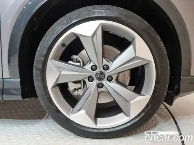 Audi Q4 e-tron 2025 0.2 Автомат в Москве № 230252, миниатюра 5