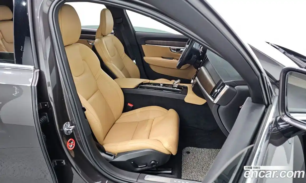 Volvo S90 2023 2.0 Автомат в Москве № 230478, фото 18