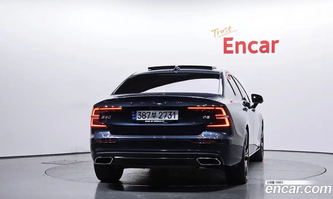 Volvo S60 2022 2.0 Автомат в Москве № 230574, фото 11