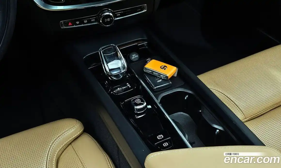 Volvo S60 2022 2.0 Автомат в Москве № 230574, фото 14