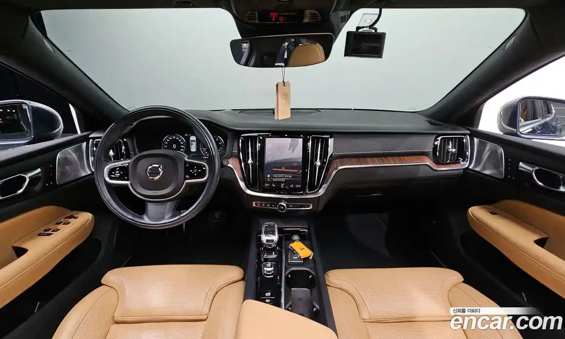 Volvo S60 2022 2.0 Автомат в Москве № 230574, фото 16