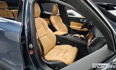 Volvo S60 2022 2.0 Автомат в Москве № 230574, миниатюра 6