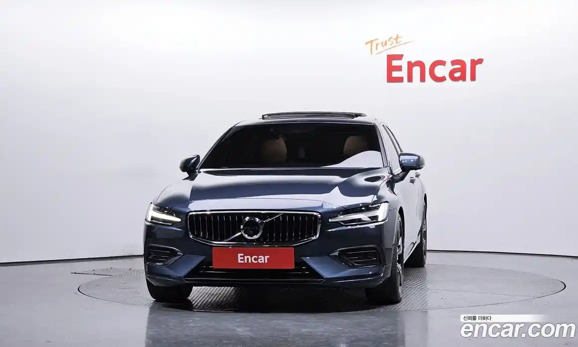 Volvo S60 2022 2.0 Автомат в Москве № 230574, фото 7