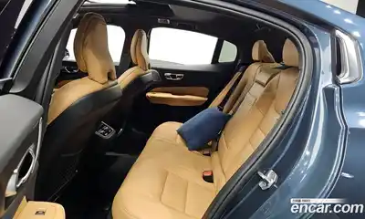 Volvo S60 2022 2.0 Автомат в Москве № 230574, миниатюра 9