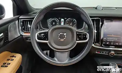Volvo S60 2022 2.0 Автомат в Москве № 230574, миниатюра 10