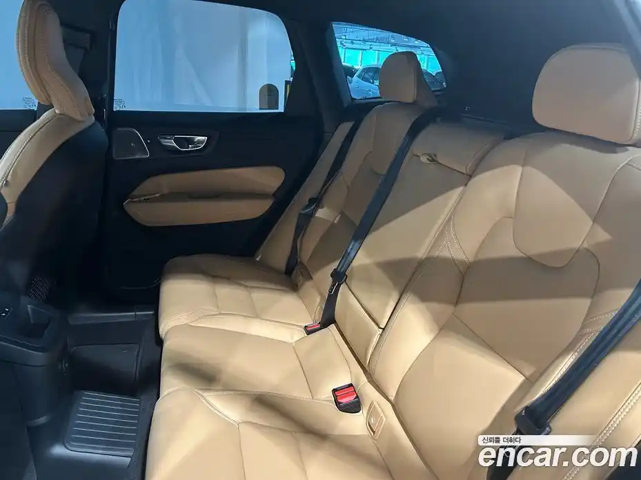 Volvo XC60 2025 2.0 Автомат в Москве № 230736, фото 11