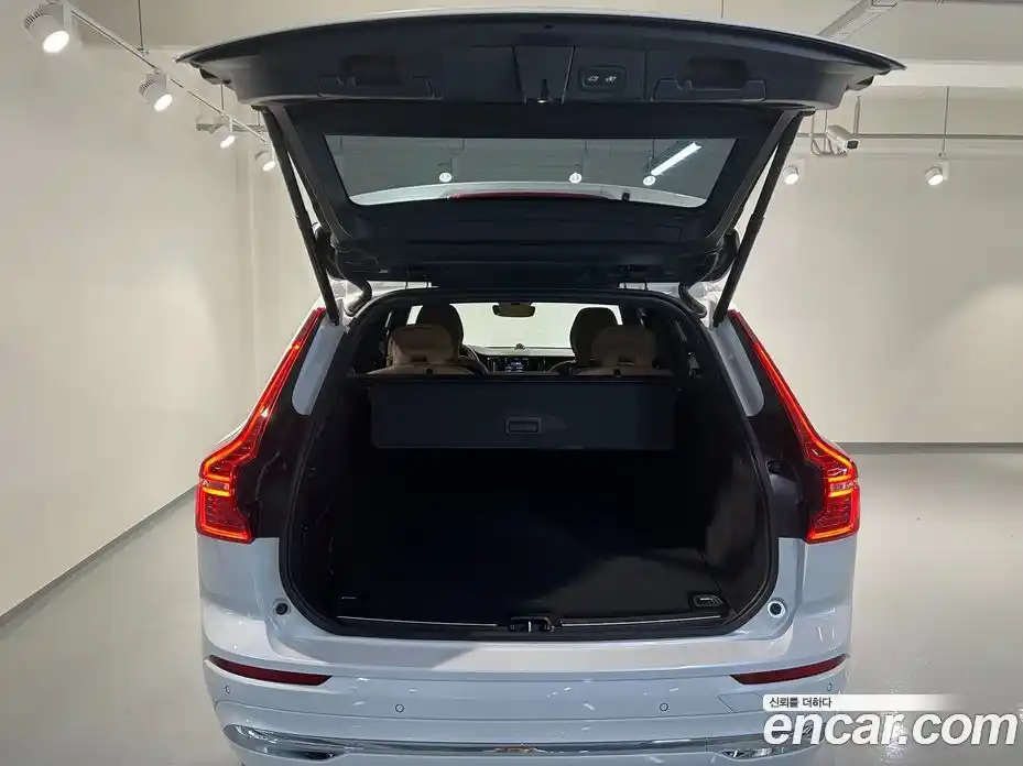 Volvo XC60 2025 2.0 Автомат в Москве № 230736, фото 18