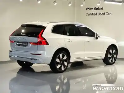 Volvo XC60 2025 2.0 Автомат в Москве № 230736, миниатюра 2