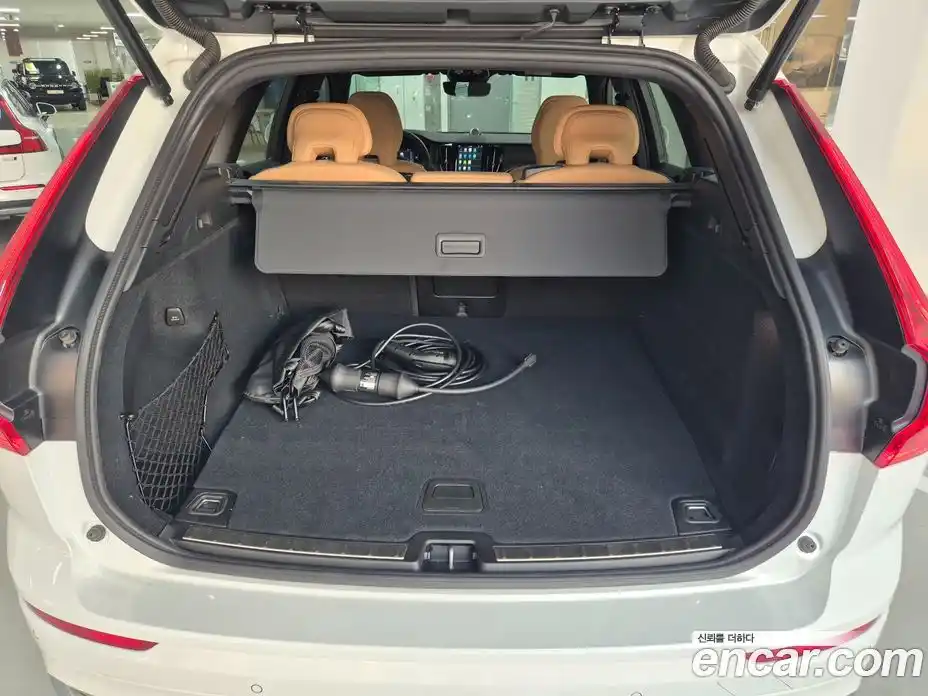 Volvo XC60 2025 2.0 Автомат в Москве № 230812, фото 18