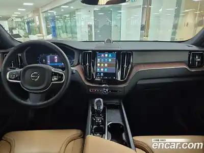 Volvo XC60 2025 2.0 Автомат в Москве № 230812, миниатюра 7