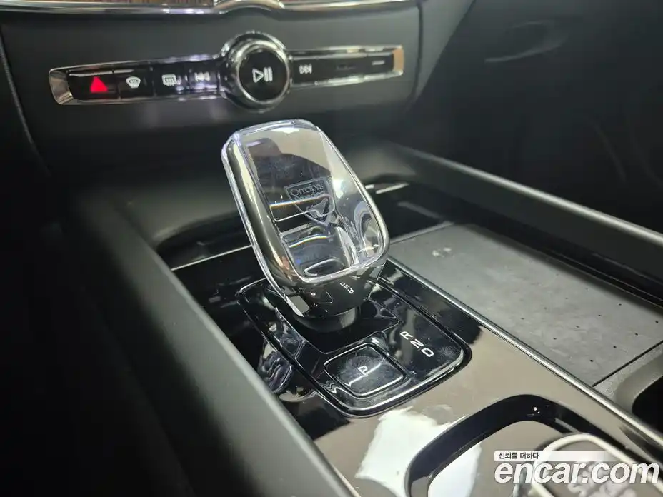 Volvo XC60 2025 2.0 Автомат в Москве № 230812, фото 10