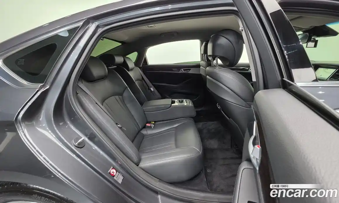 Genesis G80 2017 3.3 Автомат в Москве № 23109, фото 13