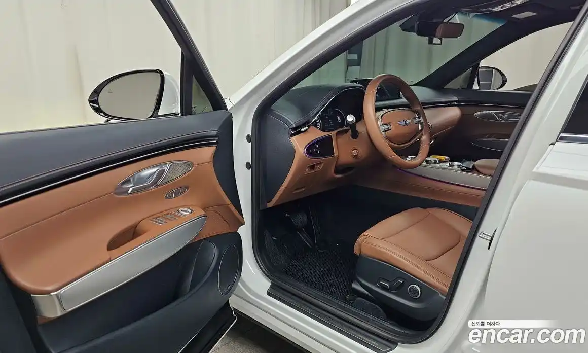 Genesis GV70 2021 2.5 Автомат в Москве № 23114, фото 17