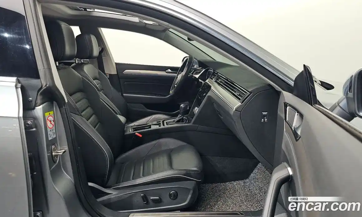 Volkswagen Arteon 2020 2.0 Автомат в Москве № 232092, фото 16