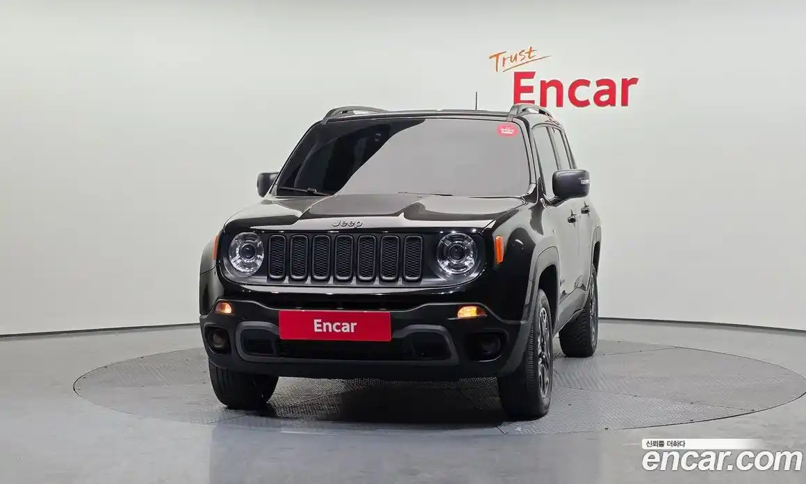 Jeep Renegade 2018 2.0 Автомат в Москве № 232289, фото 16