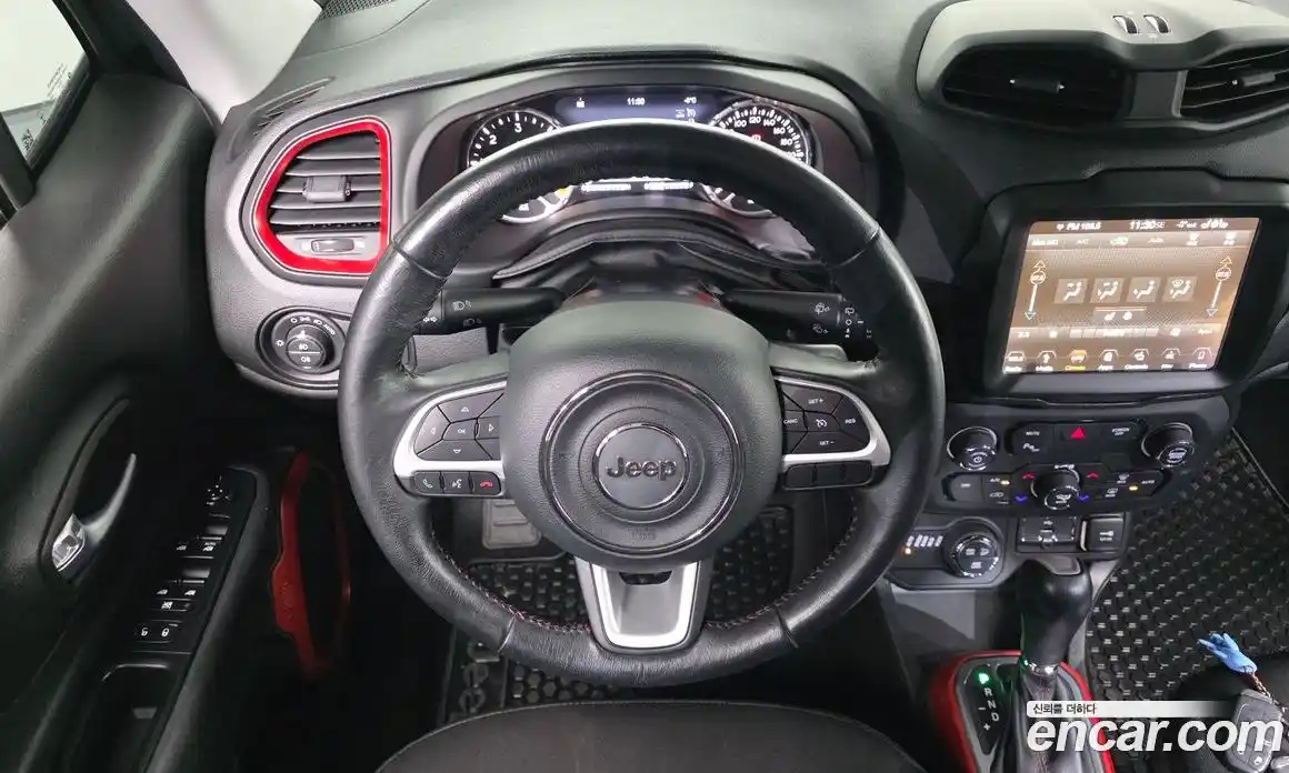 Jeep Renegade 2018 2.0 Автомат в Москве № 232289, фото 2