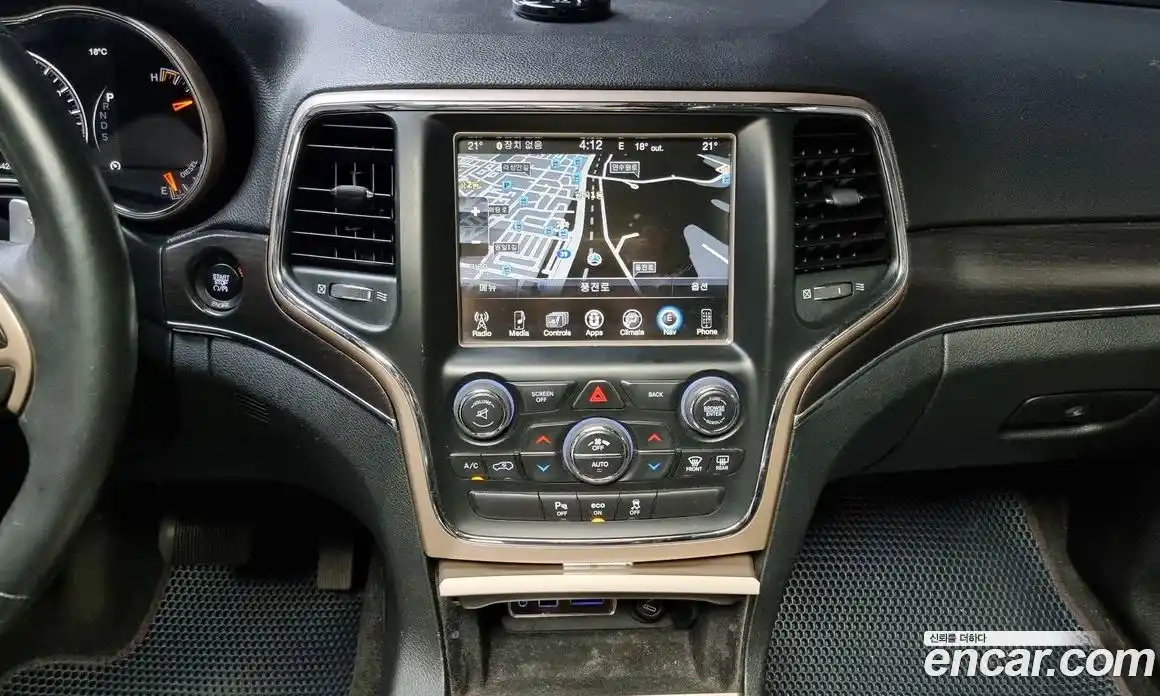 Jeep Cherokee 2014 3.0 Автомат в Москве № 232676, фото 16