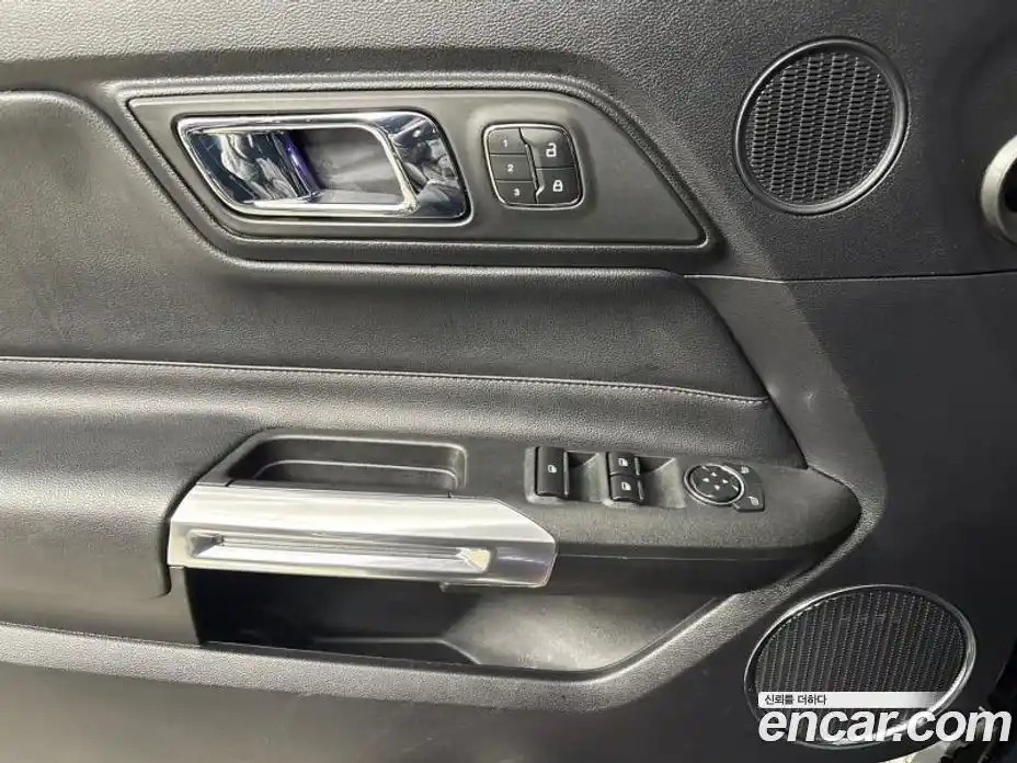 Ford Mustang 2017 2.3 Автомат в Москве № 233299, фото 14