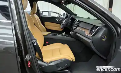 Volvo XC60 2022 2.0 Автомат в Москве № 251017, миниатюра 6