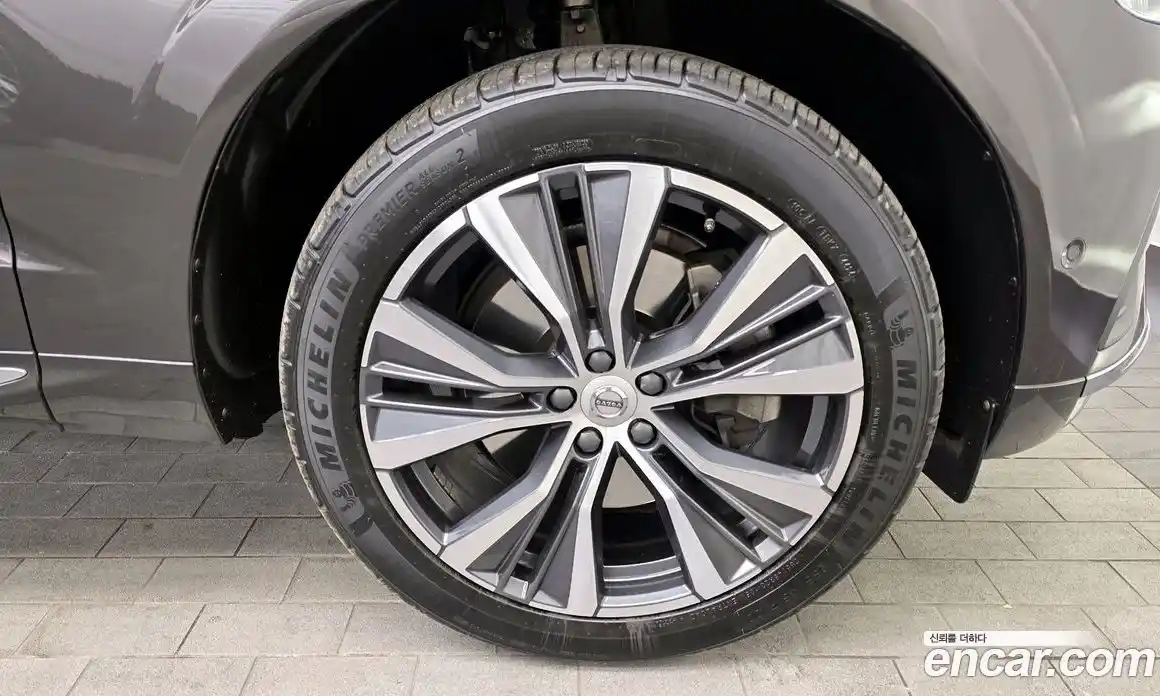 Volvo XC60 2022 2.0 Автомат в Москве № 251017, фото 9