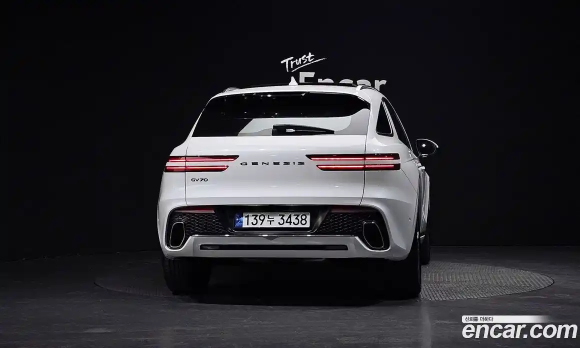 Genesis GV70 2023 2.5 Автомат в Москве № 25493, фото 11