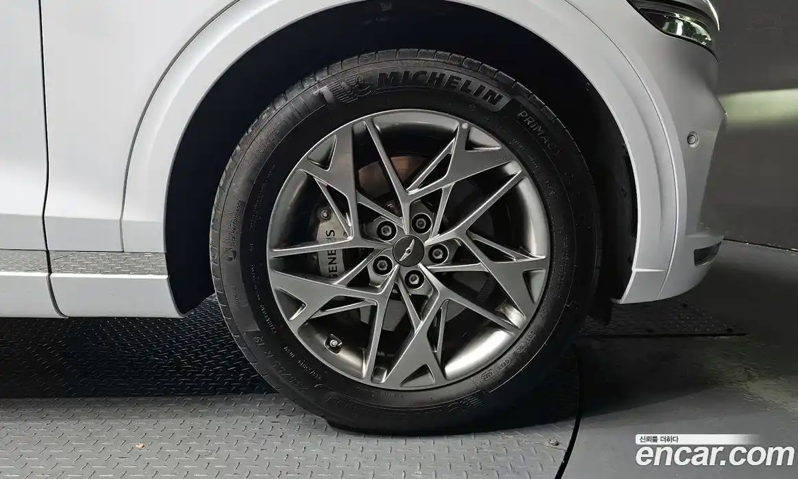 Genesis GV70 2023 2.5 Автомат в Москве № 25493, фото 17