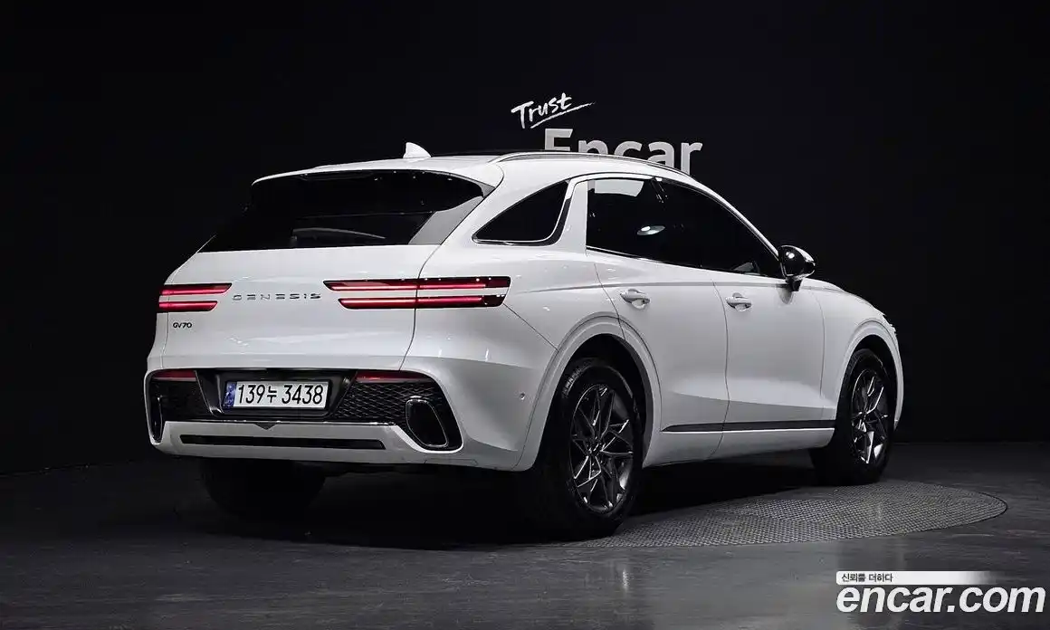 Genesis GV70 2023 2.5 Автомат в Москве № 25493, фото 7