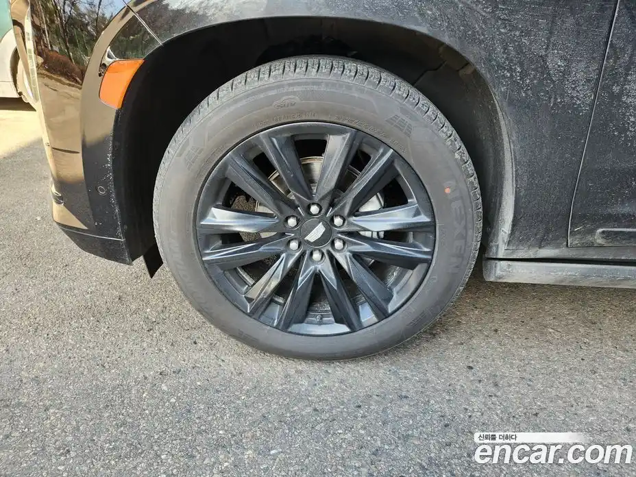 Cadillac Escalade 2023 6.2 Автомат в Москве № 256545, фото 14