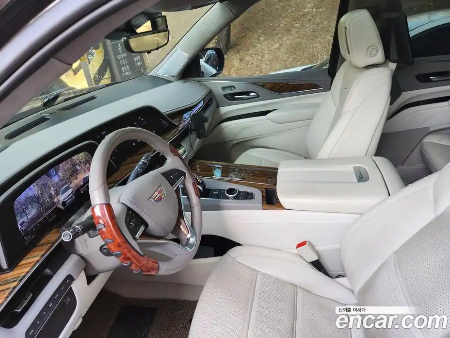 Cadillac Escalade 2023 6.2 Автомат в Москве № 256545, фото 5