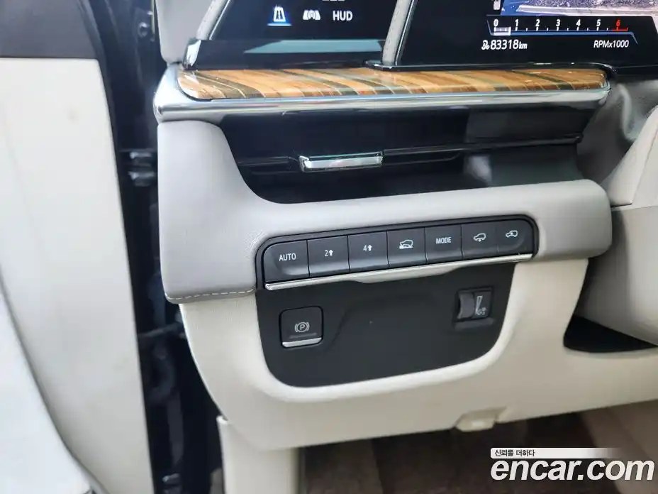 Cadillac Escalade 2023 6.2 Автомат в Москве № 256545, фото 10