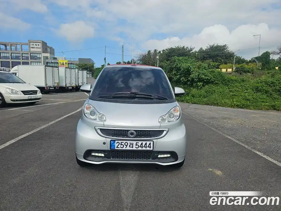 Smart Fortwo 2013 1.0 Автомат в Москве № 259512, фото 3