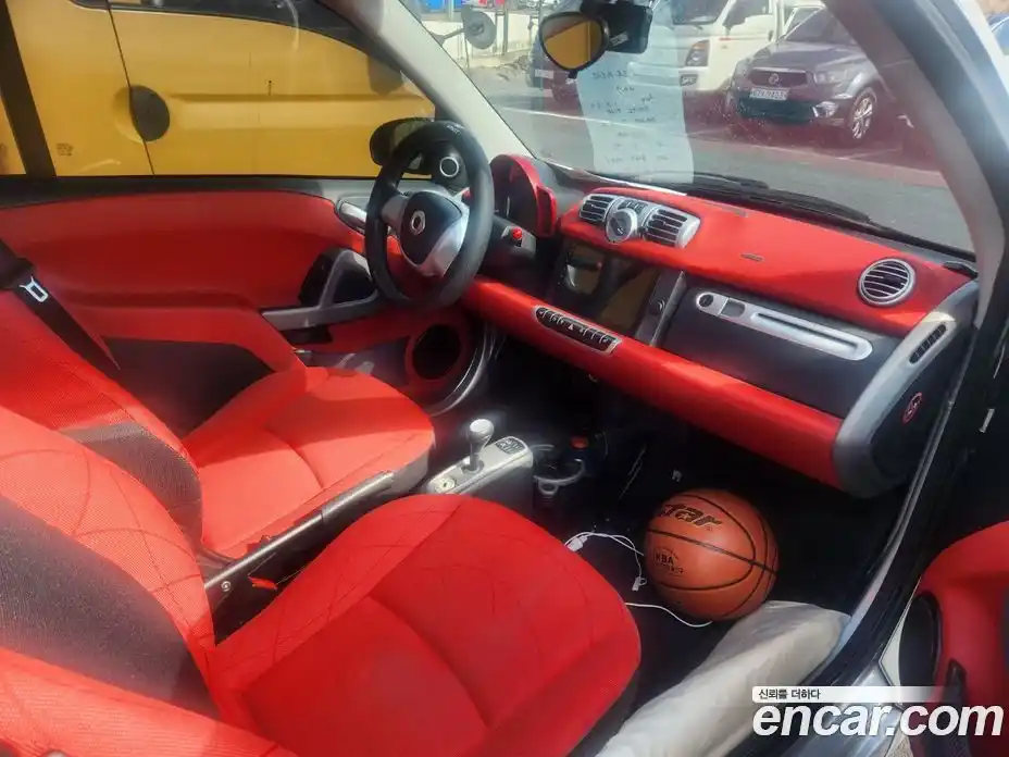 Smart Fortwo 2013 1.0 Автомат в Москве № 259512, фото 7