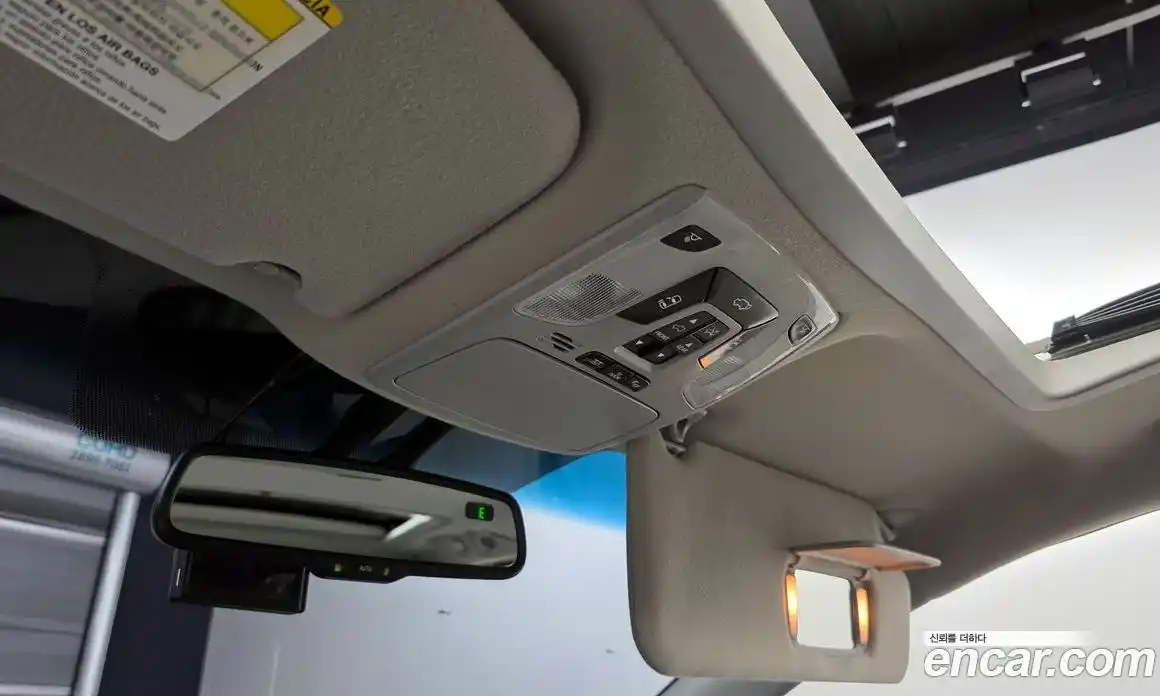 Toyota Sienna 2014 3.5 Автомат в Москве № 261903, фото 17