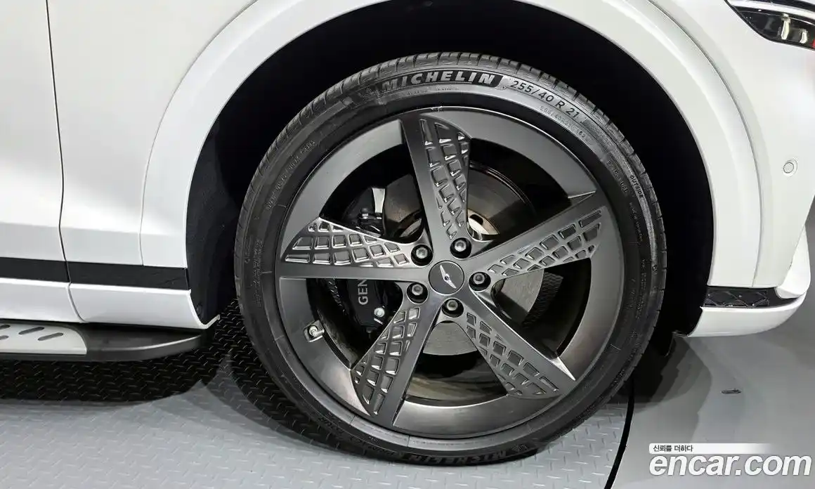 Genesis GV70 2024 2.5 Автомат в Москве № 26270, фото 16