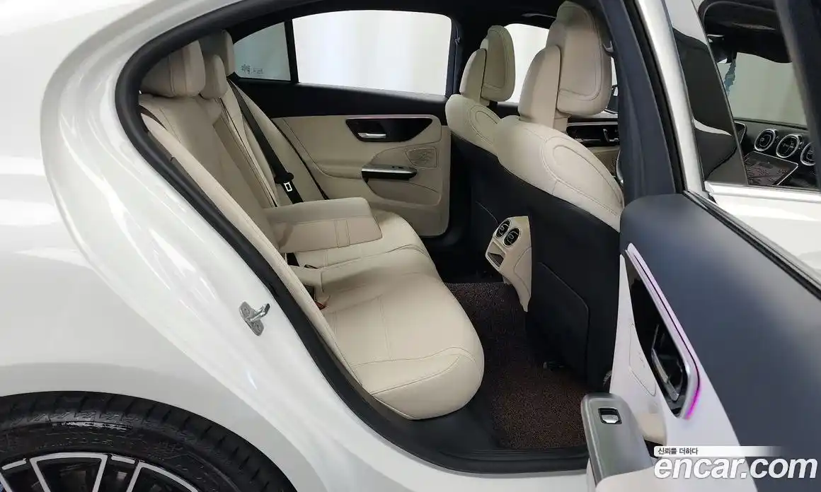 Mercedes-Benz C-Class 2024 2.0 Автомат в Москве № 262978, фото 12