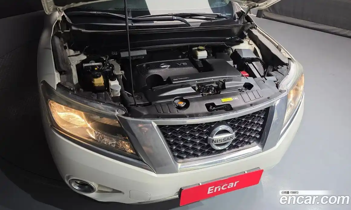 Nissan Pathfinder 2016 3.5 Автомат в Москве № 265802, фото 16