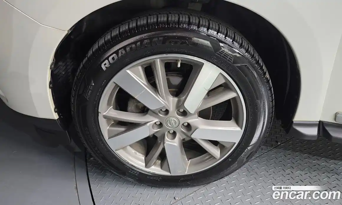 Nissan Pathfinder 2016 3.5 Автомат в Москве № 265802, фото 5